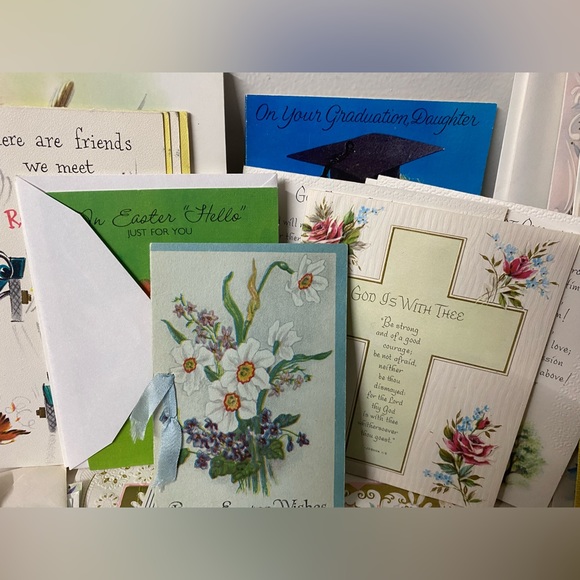 Large collection of vintage greeting cards - Picture 6 of 10